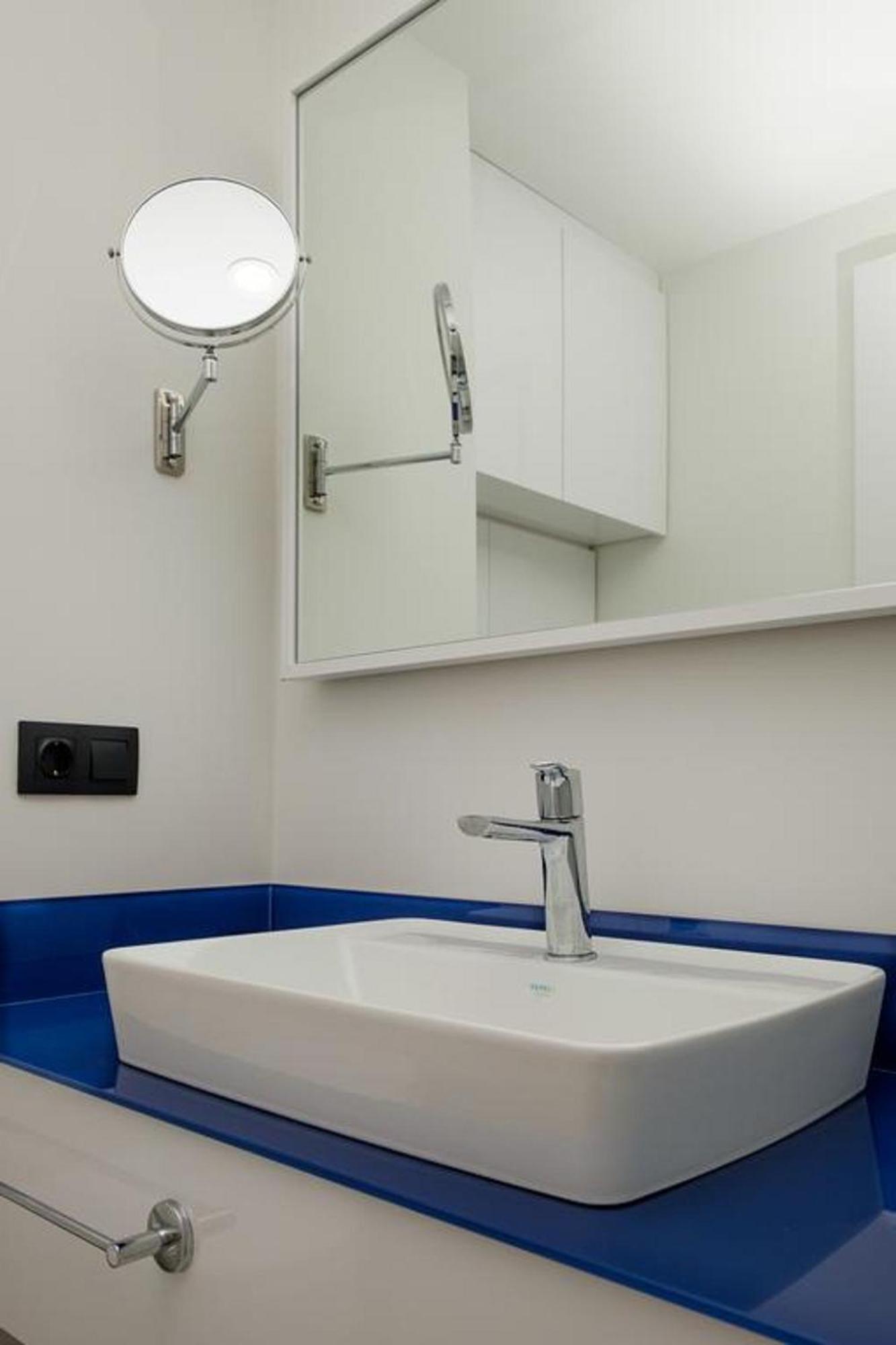 Orbi City Twin Towers Appartement Batoemi Buitenkant foto